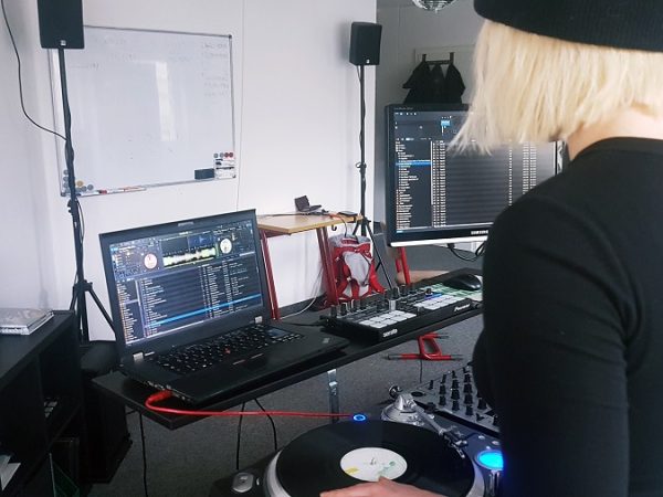 VibrA DJ Schule Leipzig Probestunde