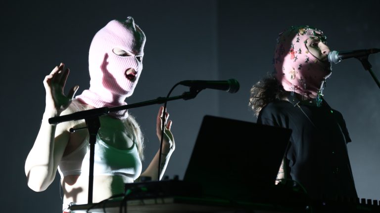Pussy Riot auf der Bühne